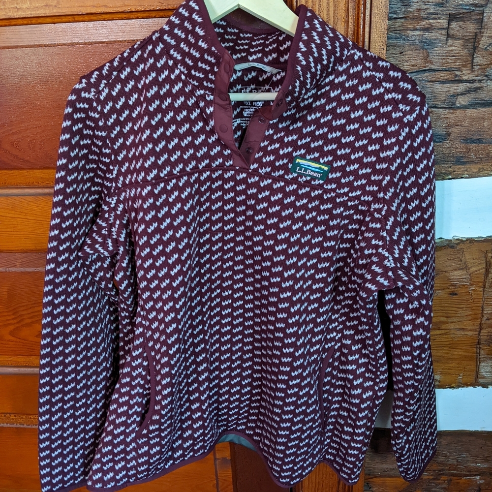 L.L. Bean 3/4 Snap Fleece Pullover Burgundy with White Print